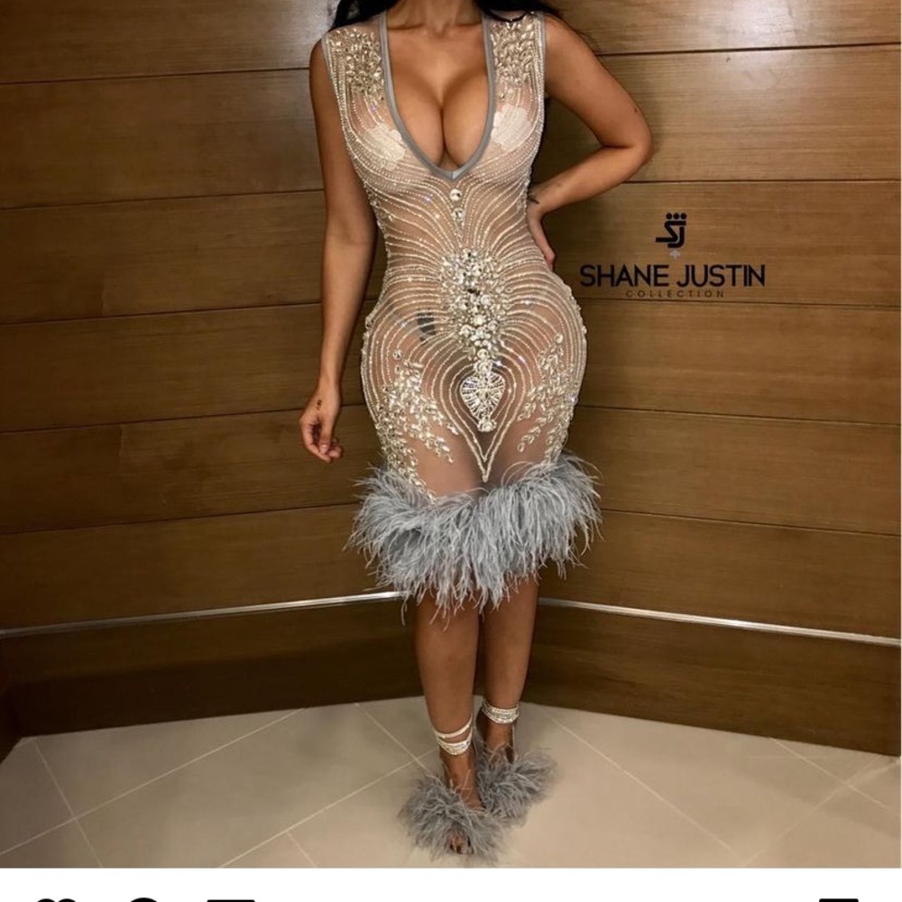 Shane Justin 2-4 karats dress rhinestone